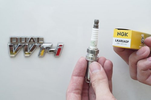 Apa Benar Busi Berperan Terhadap Efisiensi Bahan Bakar Mobil?