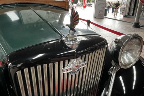 Oplet Mester Kote Curi Perhatian di IIMS 2026