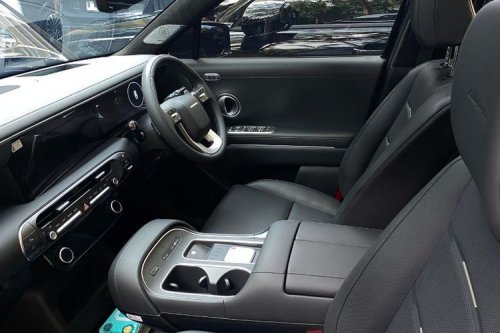 Jok Kulit Microfiber Masih Jadi Primadona di Bengkel Modifikasi