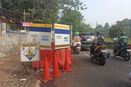 Pemangkasan Trotoar di TB Simatupang: Solusi atau Ancaman?