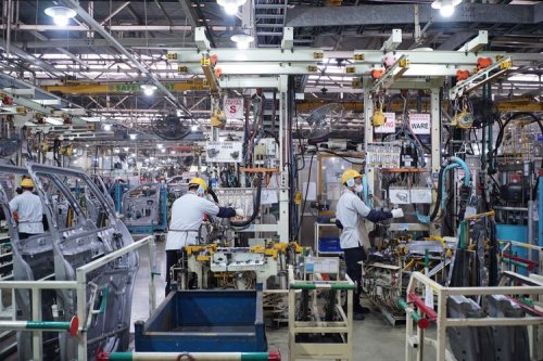 Agrinas Impor Kendaraan India: Solusi Hemat atau Rugikan Industri?