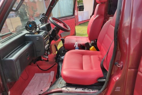 Zebra Lawas Tampil di Daihatsu Kumpul Sahabat Cirebon