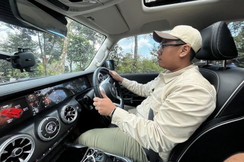 Komparasi iCar V23 dan GWM Tank 300 Hybrid di Segmen SUV Boxy