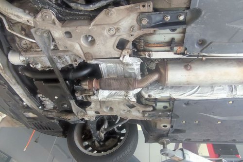 Saat Musim Hujan Harus Rajin Cek Kolong Mobil, Ini Penjelasannya