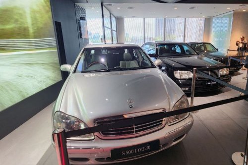 Mercedes-Benz Rayakan 140 Tahun Inovasi Otomotif Global