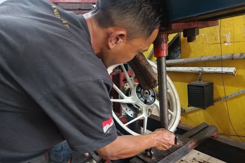 Waspada Risiko Tersembunyi Setelah Pres Pelek Motor