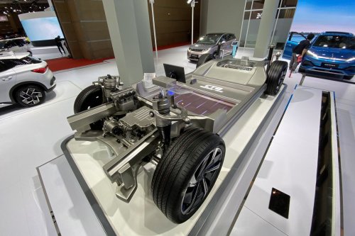 BYD Tegas Terus Kembangkan Baterai LFP