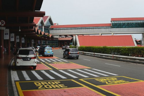 Beda Parkir Premium dan Pick Up Premium di Bandara Soetta