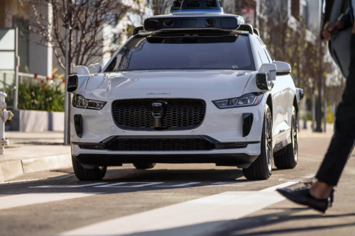 Grab Investasi untuk Integrasi Robotaxi di Asia Tenggara