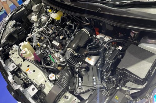 Mengapa Toyota Veloz Hybrid Begitu Istimewa?