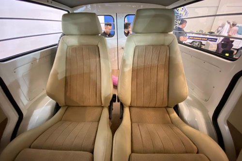 Restomod Land Cruiser FJ45: Mulus, Klasik, Tenaga Buas 6000 cc