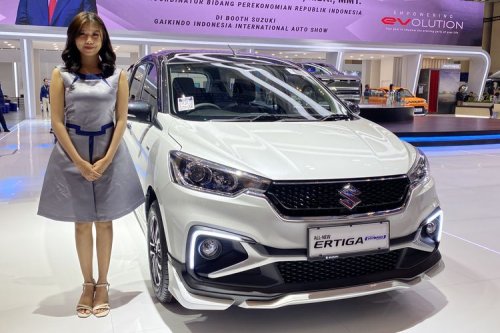 Persaingan Mobil Hybrid Keluarga: Toyota Veloz Vs Suzuki Ertiga