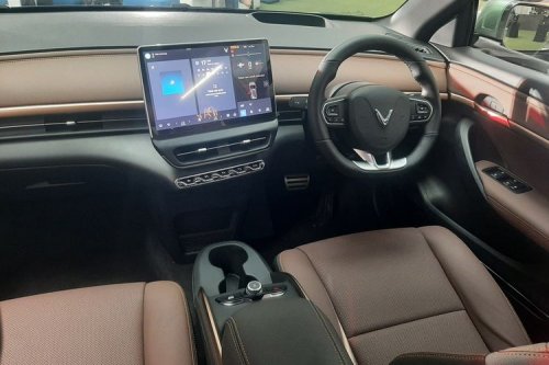 Merasakan Singkat VinFast VF6, Mobil Listrik Ringkas yang Fungsional