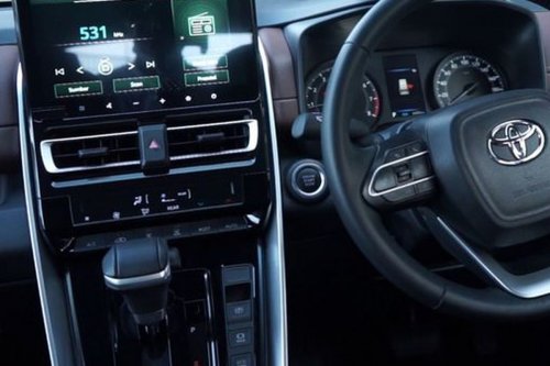 Alasan Kenapa AC Sebaiknya Dimatikan Saat Memanaskan Mobil