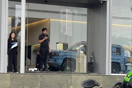 Bukti Denza B5 Hadir di Diler Jakarta: Sinyal Peluncuran Kian Nyata