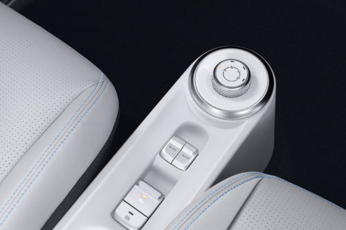 Penjelasan Soal Tuas Transmisi EV di Posisi D Saat Berhenti di Lampu Merah