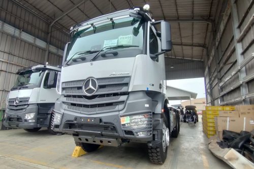 Truk Impor China Ancam Industri Kendaraan Niaga Indonesia 2025