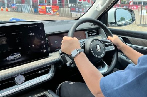 Impresi Jajal Mobil Baru Tank 500 Diesel di IIMS 2026