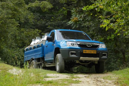 Tiba di Tanjung Priok, Segini Harga Pikap India buat Koperasi Merah Putih