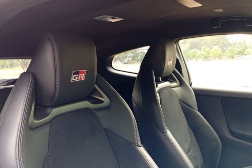 Fitur GR Yaris, Teknologi Modern dalam Balutan Mobil Balap Jalanan