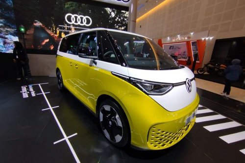 Adu Harga MPV Listrik Mewah di GIIAS 2025, Mana yang Paling Murah?