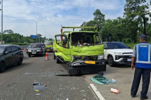 Kenapa Kerap Terjadi Kecelakaan Beruntun di Lajur Kanan Jalan Tol?