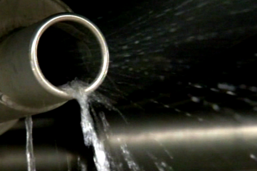 Air Menetes dari Kolong Mobil: Normal atau Tanda Masalah?