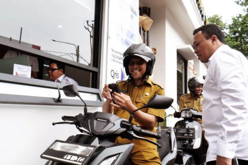 Cara Bayar Pajak Kendaraan dengan Drive Thru, Cuma 3 Menit