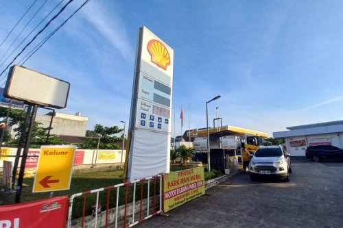 Stok Bensin Shell, Kehadiran Denza D9 PHEV
