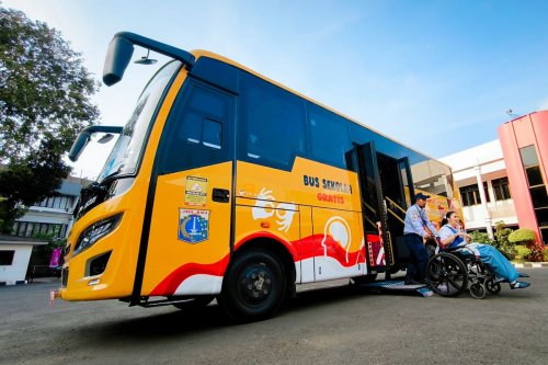 Bus Sekolah Jakarta Ramah Disabilitas, Bantu Siswa dengan Kursi Roda