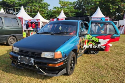 Mas Back dan Daihatsu Charade: Gabungan Hobi dan Usaha