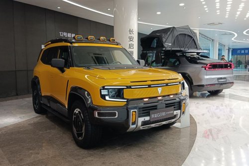 Melihat Berbagai Mobil Changan Automobile di Pusat R&amp;D