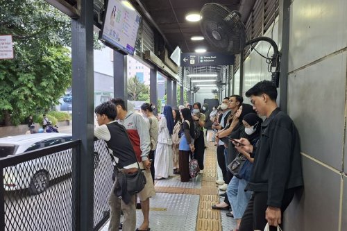 Transjakarta Sediakan Fasilitas Musala di 69 Halte