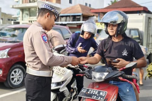 Jalan Lapangan Banteng, Insentif Motor Listrik