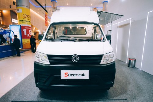 DFSK Super Cab dan SERES 3 Raih Penghargaan di IIMS Surabaya 2024