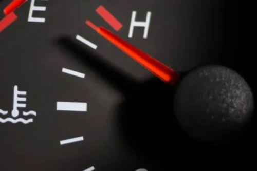 Kenapa Mobil Matik Bisa Overheat di Tanjakan? Ini Penyebabnya