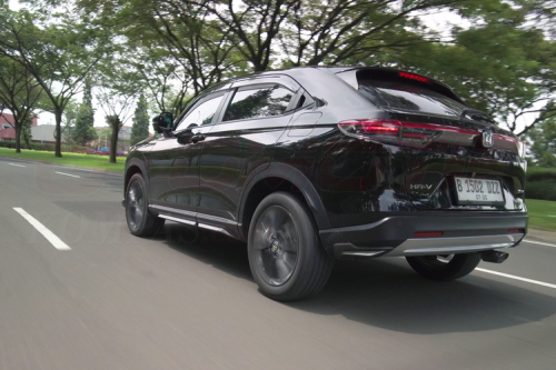 Menilik Kelebihan dan Kekurangan Honda HR-V e:HEV Termurah