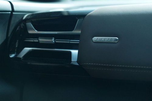 Merasakan Kenyamanan Kabin Wuling Darion PHEV