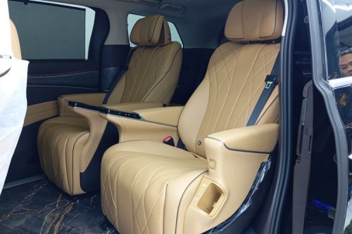 MPV Listrik Denza D9 Jadi GrabCar, Begini Cara Pesannya