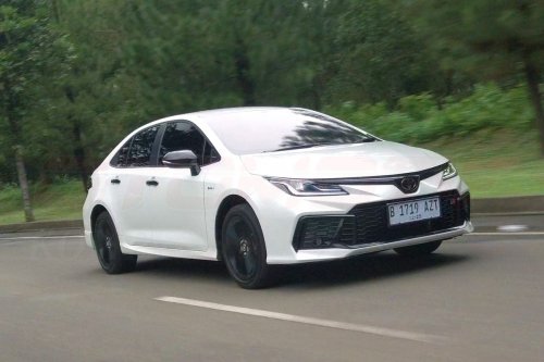 Konsumsi BBM Toyota Corolla Altis GR HEV Pemakaian di Dalam Kota