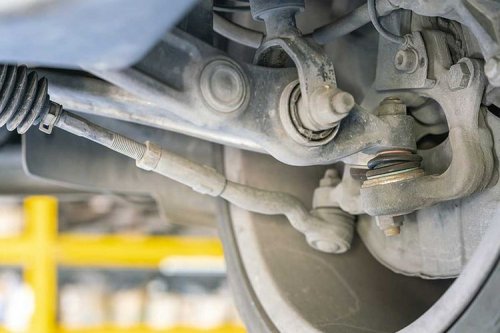 Waspada Bunyi Kaki-Kaki Mobil Sebelum Mudik, Cek Penyebabnya