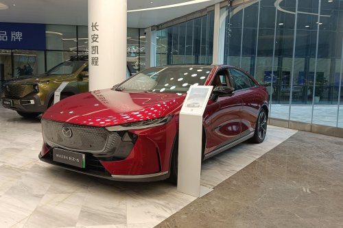 Melihat Sedan Listrik Mazda ez-6 di Markas R&D Changan Automobile