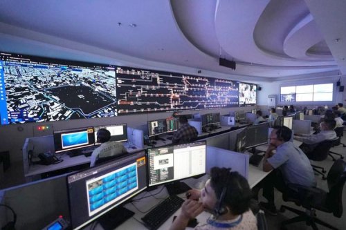 Transjakarta Lengkapi Bus dengan Teknologi ADAS