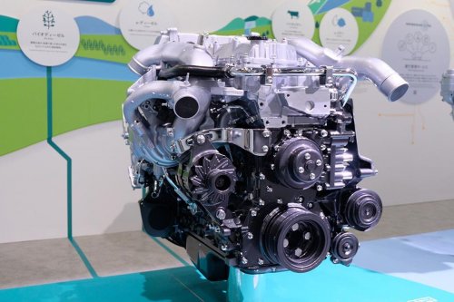 Isuzu Perkenalkan Mesin Multi Bahan Bakar, Dorong Pendekatan Multi-Pathway