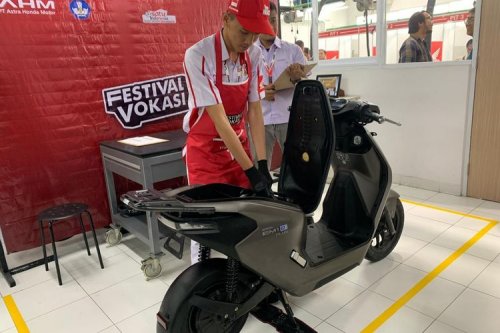 Cek Spesifikasi Honda EM1 e yang Diskon Rp 23 Juta di IIMS 2026