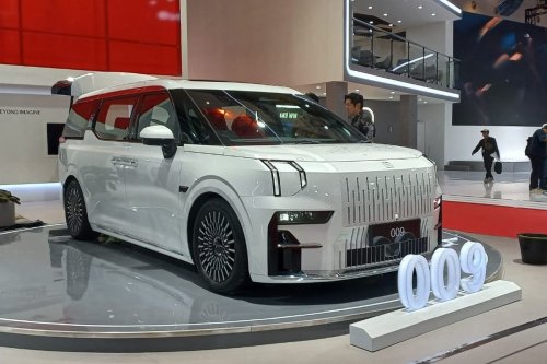 Adu Spesifikasi MPV Listrik China: Xpeng X9 vs Zeekr 009