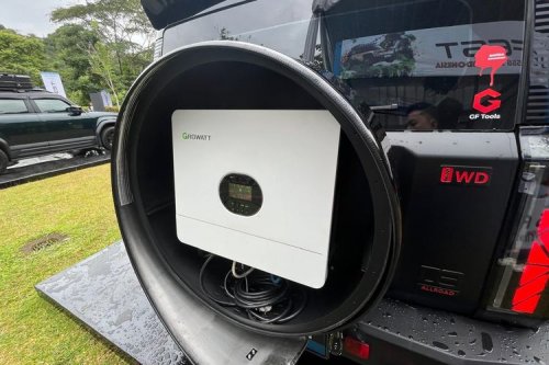 Biaya Modif Panel Surya di Mobil Listrik Chery J6 Tembus Rp 100 Juta