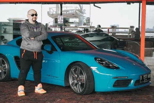 Gaikindo Revisi Target, Empati Kecelakaan Porsche