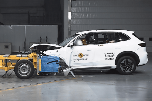 Geely EX5 Raih Lima Bintang Pada Tes Tabrak ANCAP