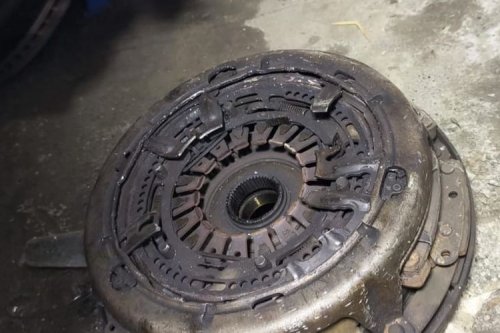 Mobil Matik Jenis Ini Jangan Sampai Kena Banjir: Ini Penjelasan Ahli